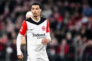 بحران پنهان در نیوکاسل؛ بلاتکلیفی ایساک و تلاش لیورپول برای برهم زدن معادلات